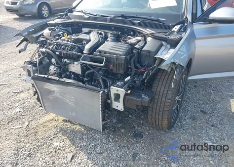 2025 Volkswagen Jetta 1.5T Se из США, поврежденный, VIN 3VW7X7BUXSM062411